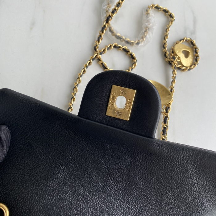 Chanel Chain Shoulder Bags Size 18cm 4-Color