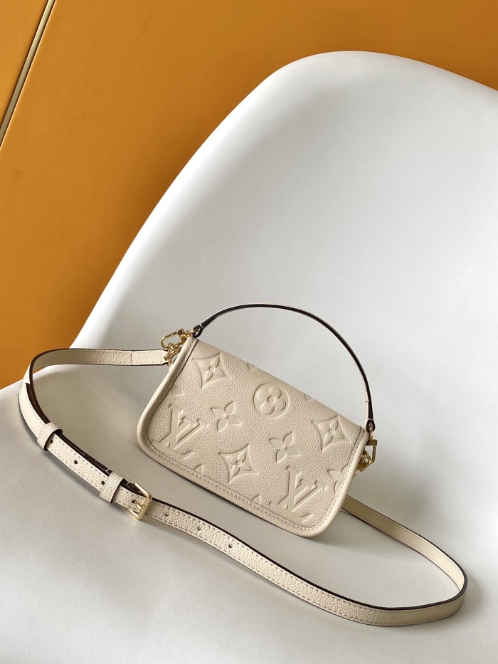 Louis Vuitton M83566 Nano Diane Women Shoulder Bags Size 19*10.5*6cm