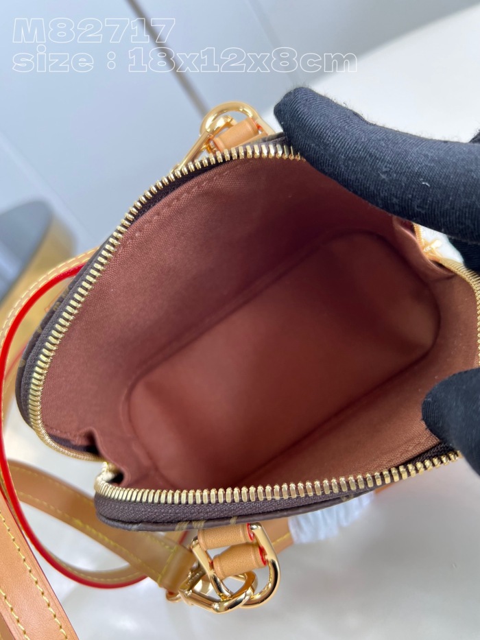 Louis Vuitton M53152 Alma Women Bags Size 18*12*8cm