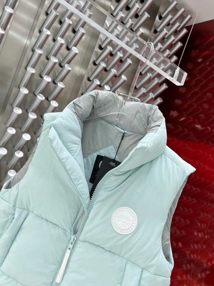 Canada Goose Winter Vest Size XS-XL