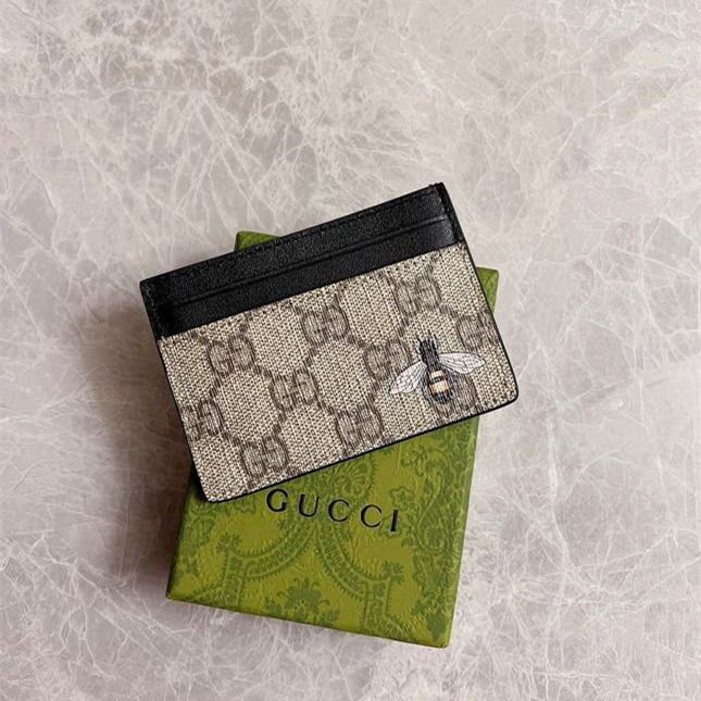 Gucci GG Kingsnake print GG Supreme card case Size 10*7cm Style: 451277