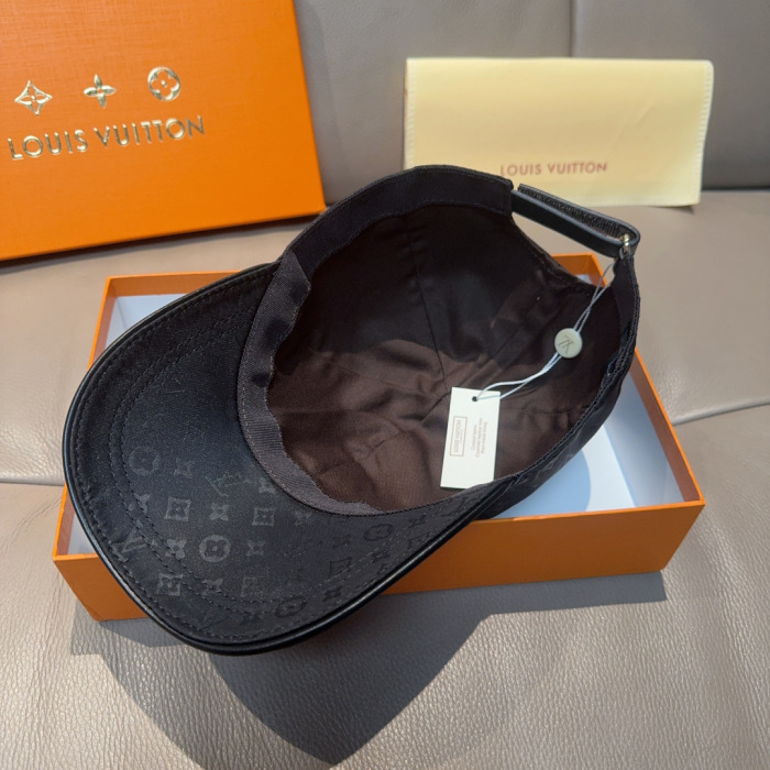 Louis Vuitton Baseball Cap 2-Color
