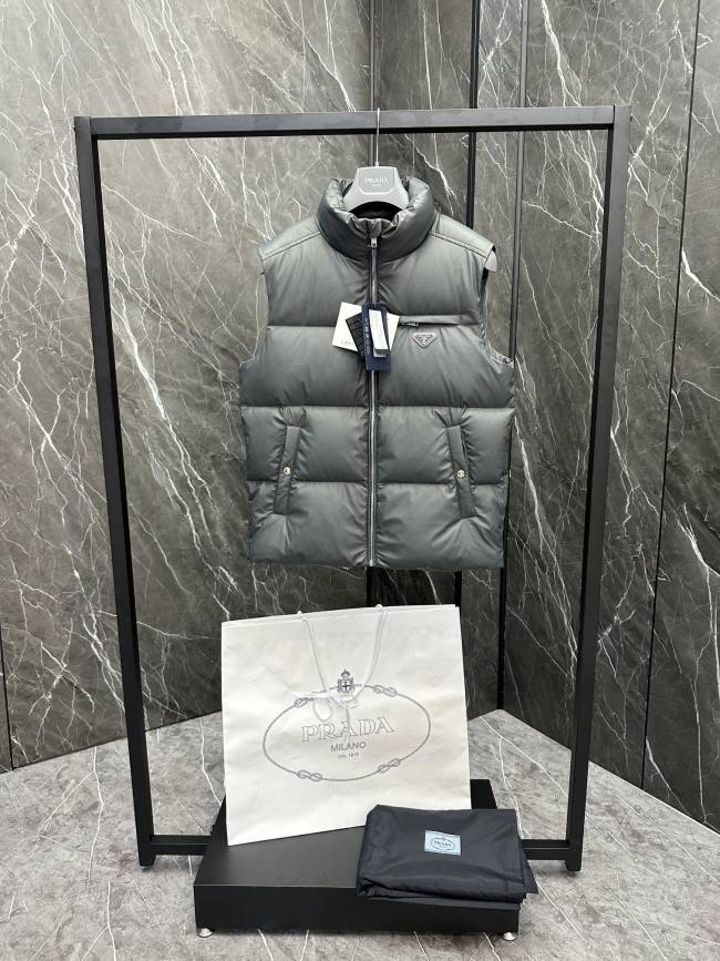 Prada Men Winter Vest Size 48-56
