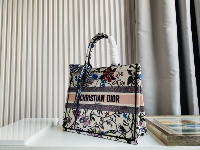 Dior Tote Women Handbags Bags 2-Size