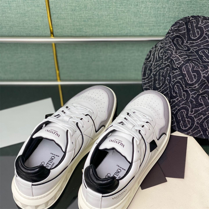 Valentino One Stud Low-Top Sneaker Size 36-45   10-Color