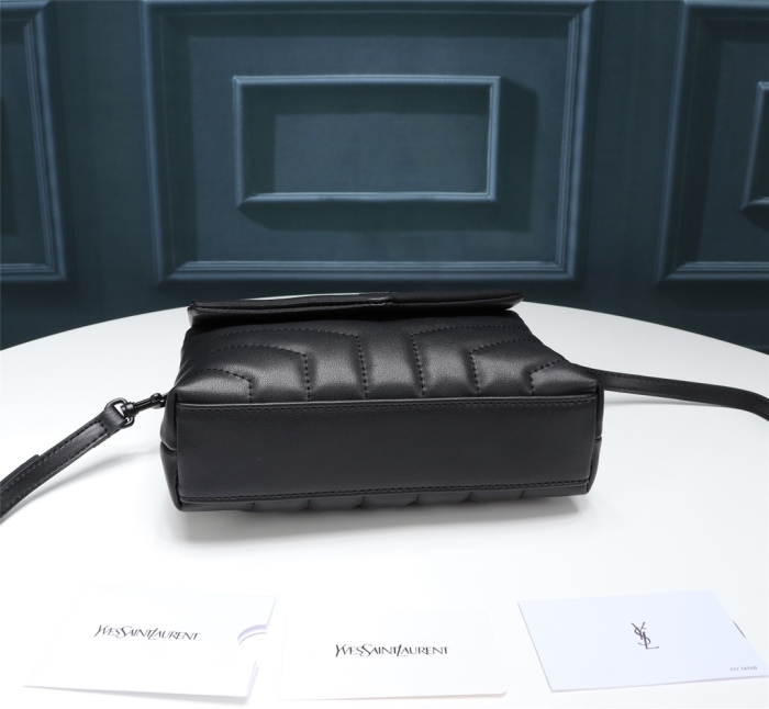 YSL Women Shoulder Bags Size 20cm