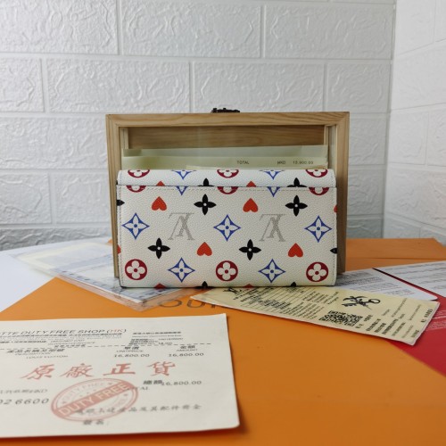 Louis Vuitton Wallet 19*10*2 cm