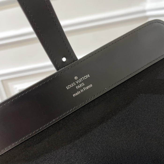 Louis Vuitton Uhrenbox