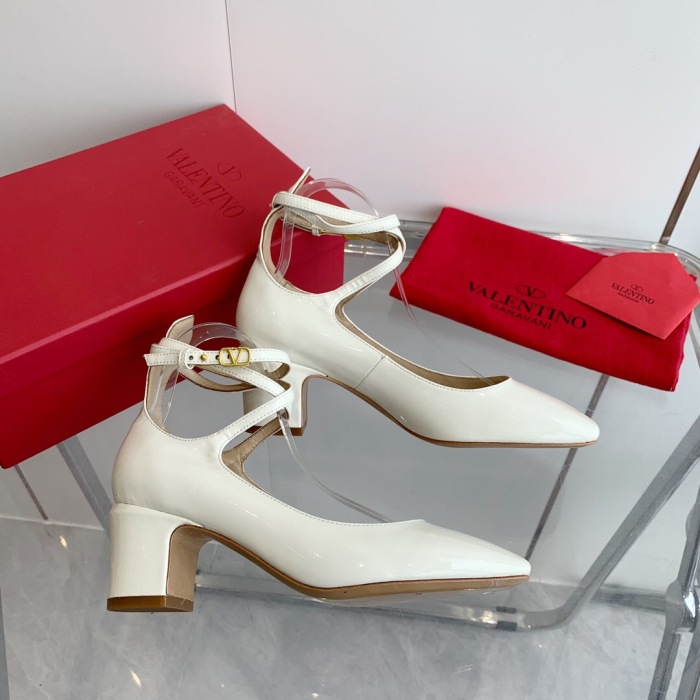 Valentino Garavani Tan-Go Patent Leather Pumps Size 35-41 3-Color