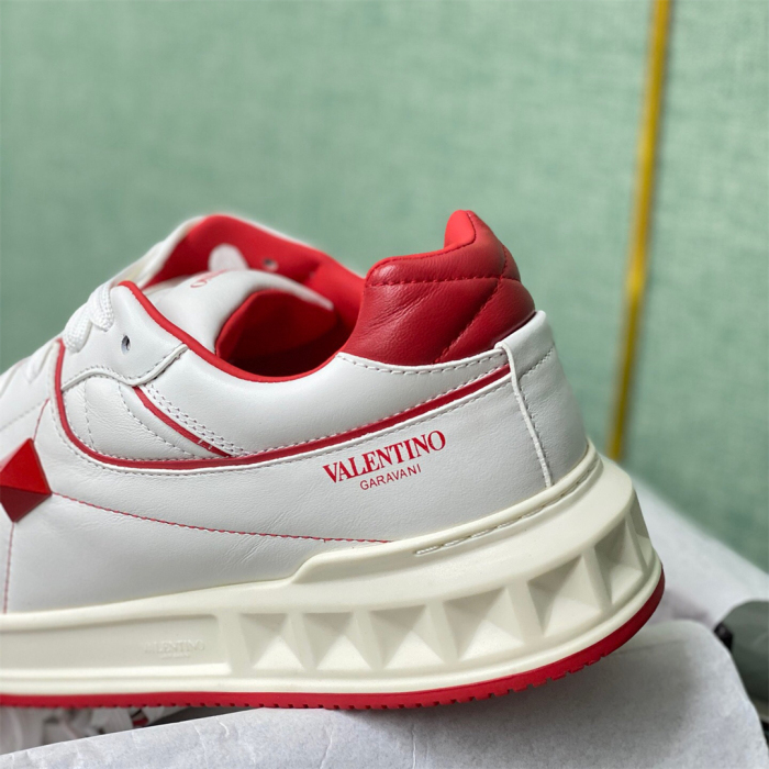 Valentino One Stud Low-Top Sneaker Size 36-45   10-Color