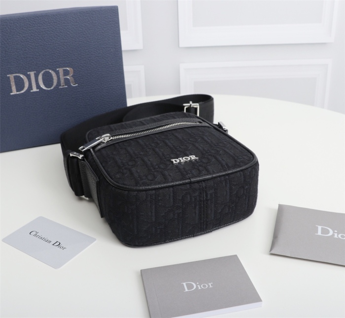 Dior Mens Shoulder Bags 18*14.5*6cm