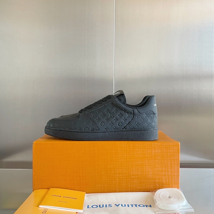 Louis Vuitton Rivoli Sneaker Size 39-45 2-Color