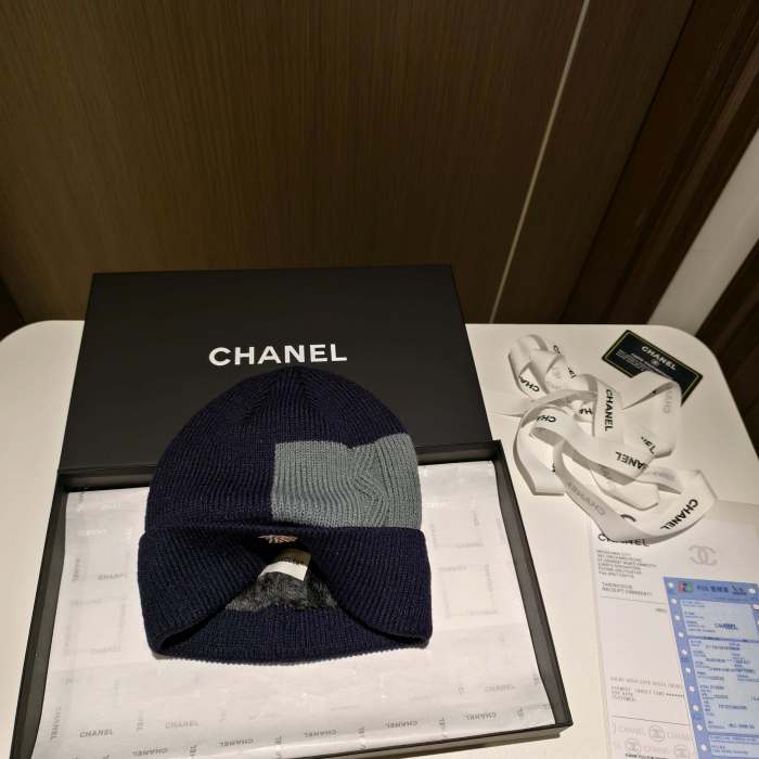 Moncler Knitted Hat