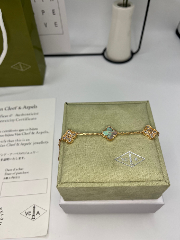 Van Cleef & Arpels Bracelet
