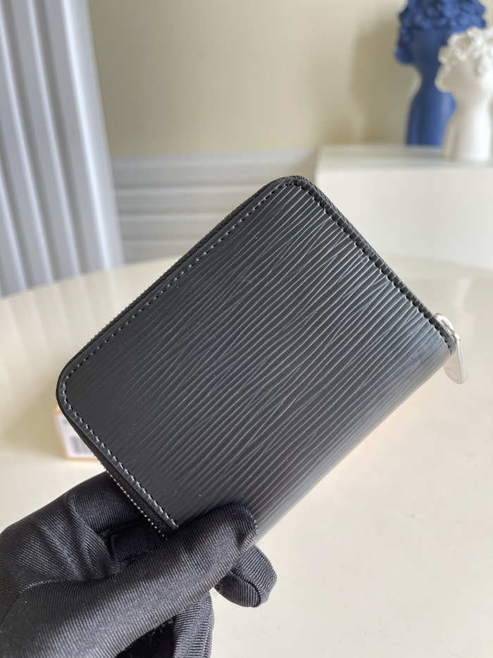 Louis Vuitton Wallet 11*8.5*2 cm