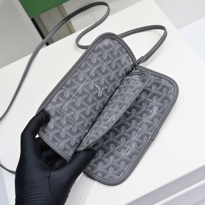 Goyard Shoulder Bags Size 20.5*14*2cm