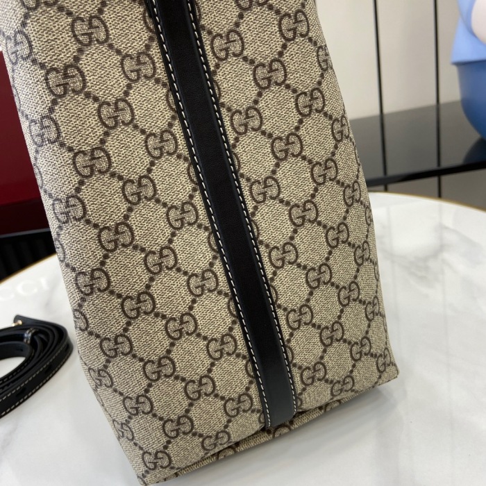 Gucci GG Emblem Women Shoulder Bags Size 25*25*15.5cm