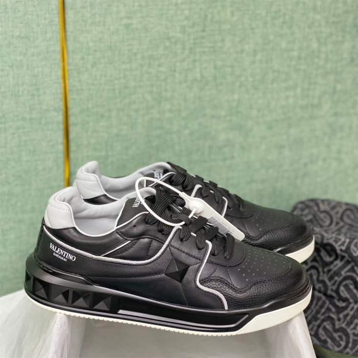 Valentino One Stud Low-Top Sneaker Size 36-45   10-Color