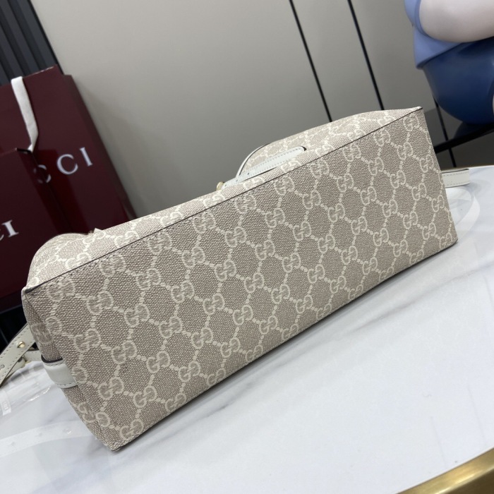 Gucci GG Emblem Women Shopping Bags Size 30*18*11cm