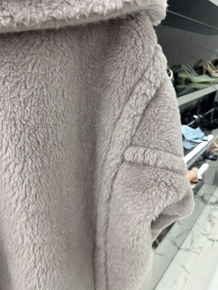 Max Mara Teddy fur Short coat Size XS-M