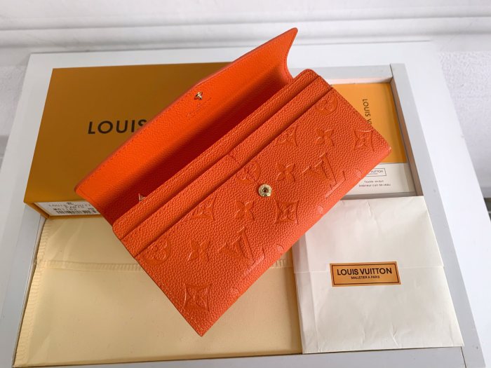 Louis Vuitton Wallet 19*10 cm