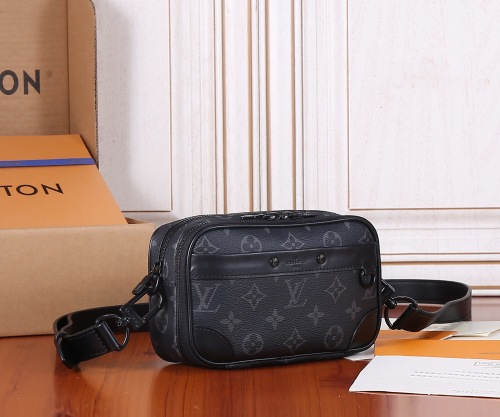 Louis Vuitton M82542 Alpha Shoulder Bags Size 11*18*6cm