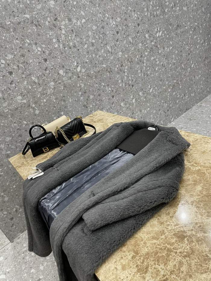 Max Mara Teddy fur long coat Size XS-M