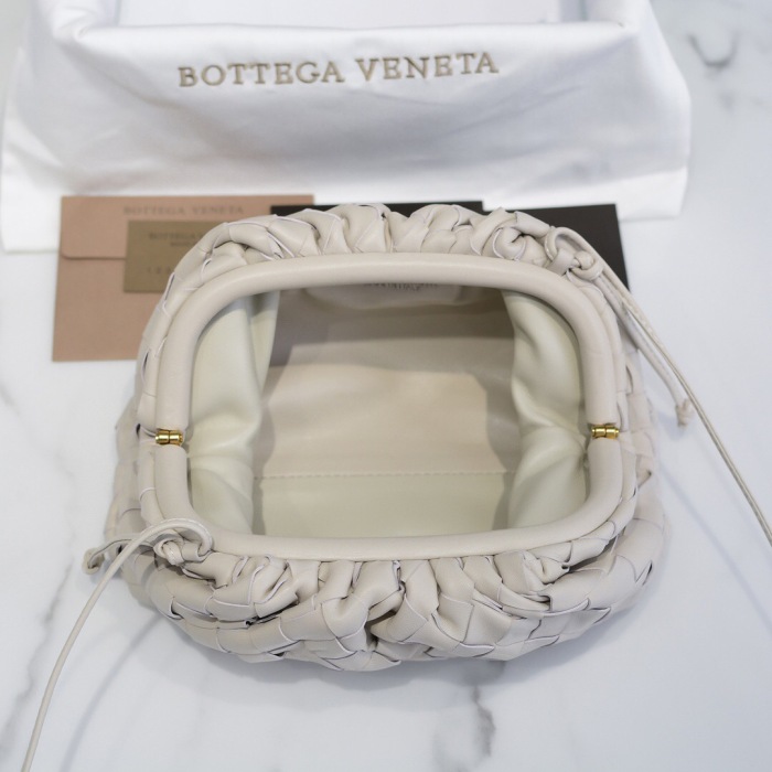 Bottega Veneta Shoulder Bags Women Size 22*12*7cm