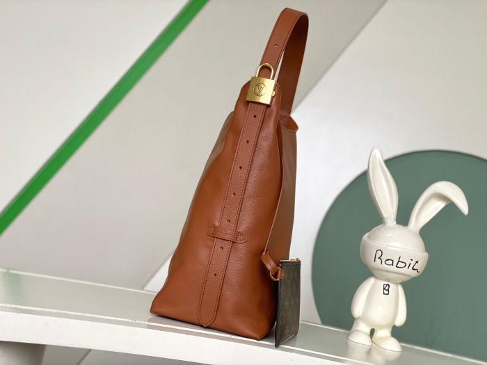 Louis Vuitton M24974 Low Key Hobo Bags Size 31*35*18cm