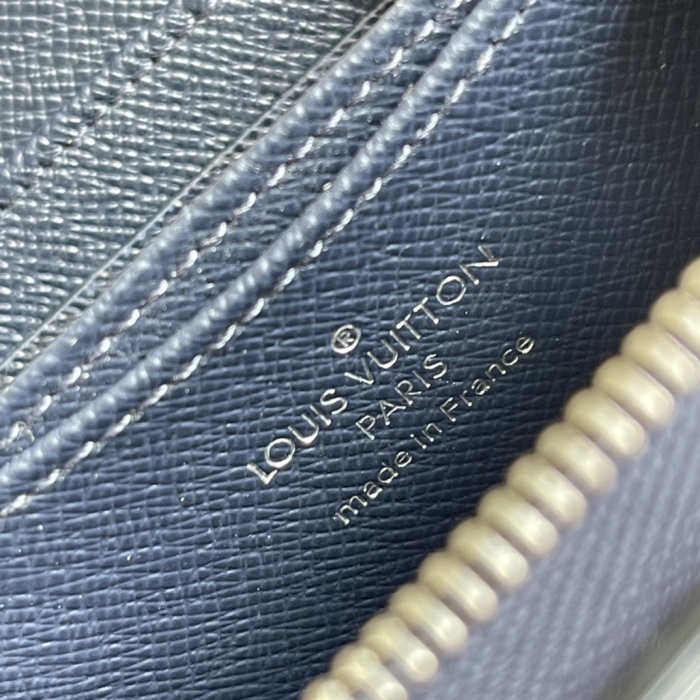 Louis Vuitton Wallet 11*8.5*2 cm