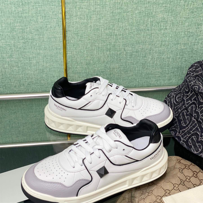 Valentino One Stud Low-Top Sneaker Size 36-45   10-Color