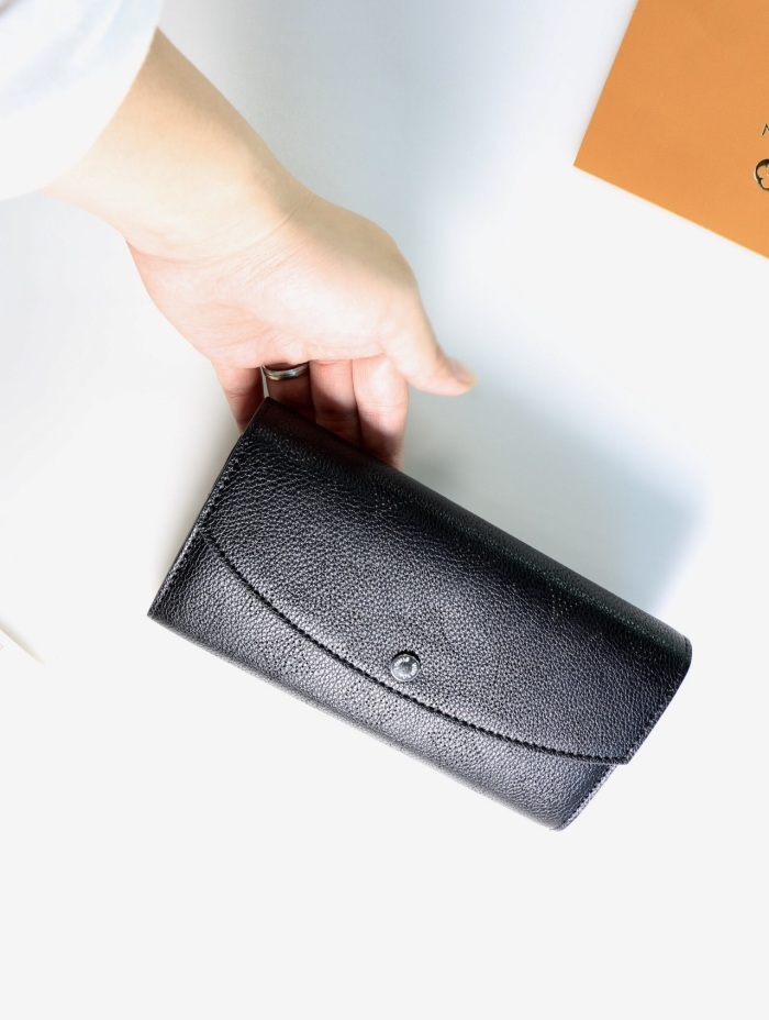 Louis Vuitton Wallet 19*10 cm