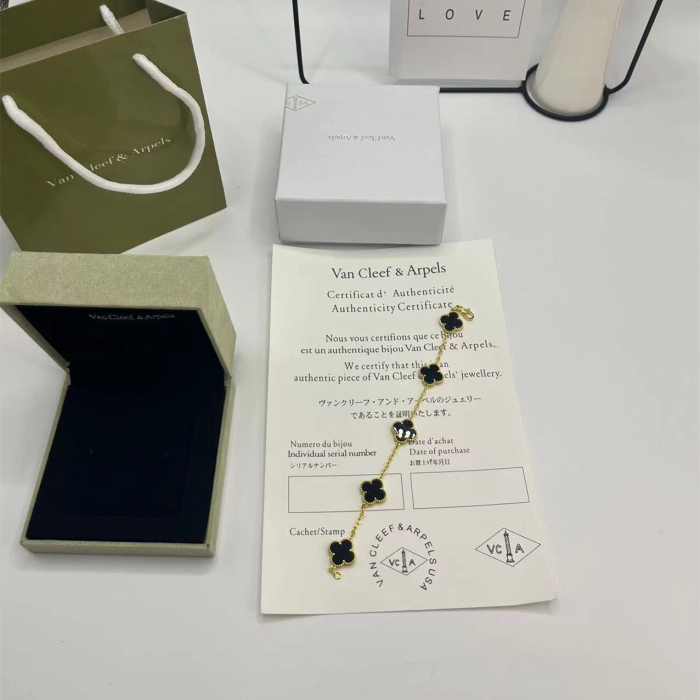 Van Cleef & Arpels Bracelet