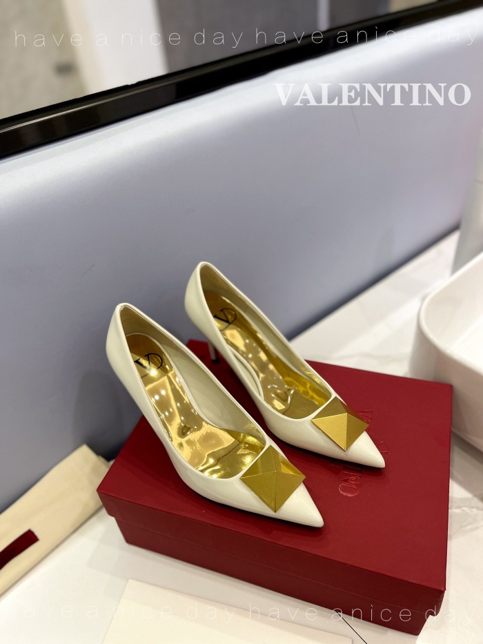 Valentino One Stud Patent Leather Pumps Size 35-41 4-Color