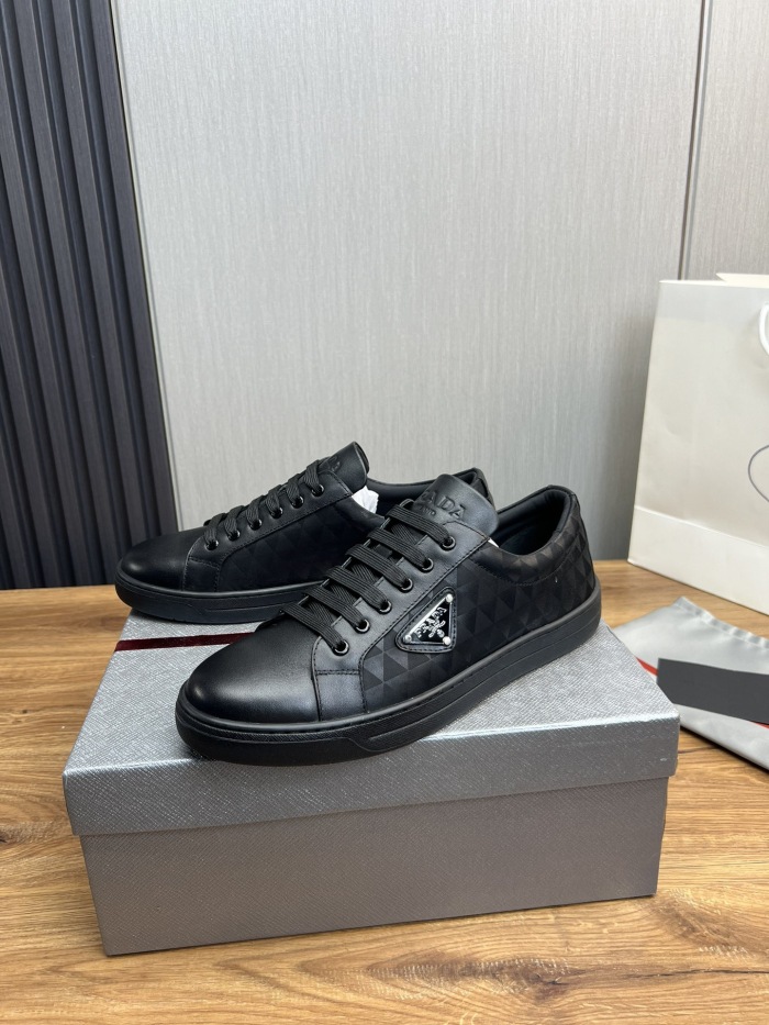 Prada New Sneaker Size 36-46  3-Color