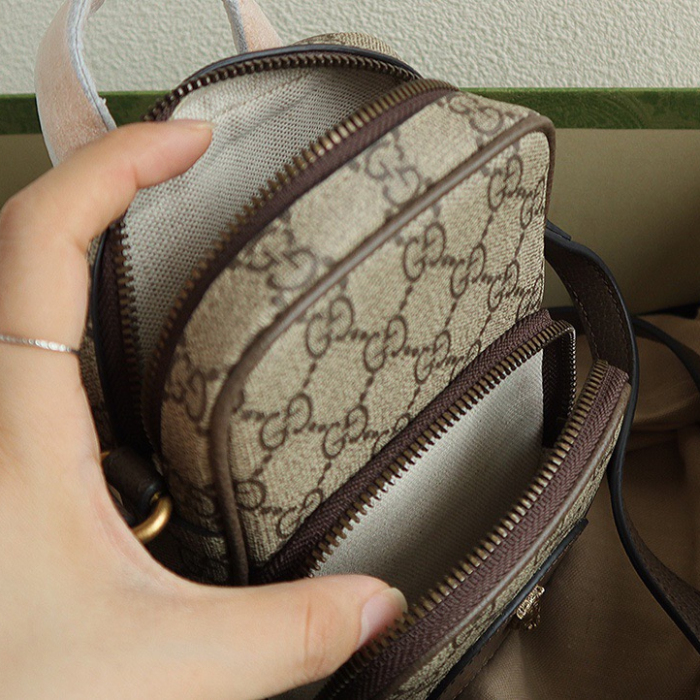 Gucci Neo Vintage BagS for Men Size 12*16*7cm