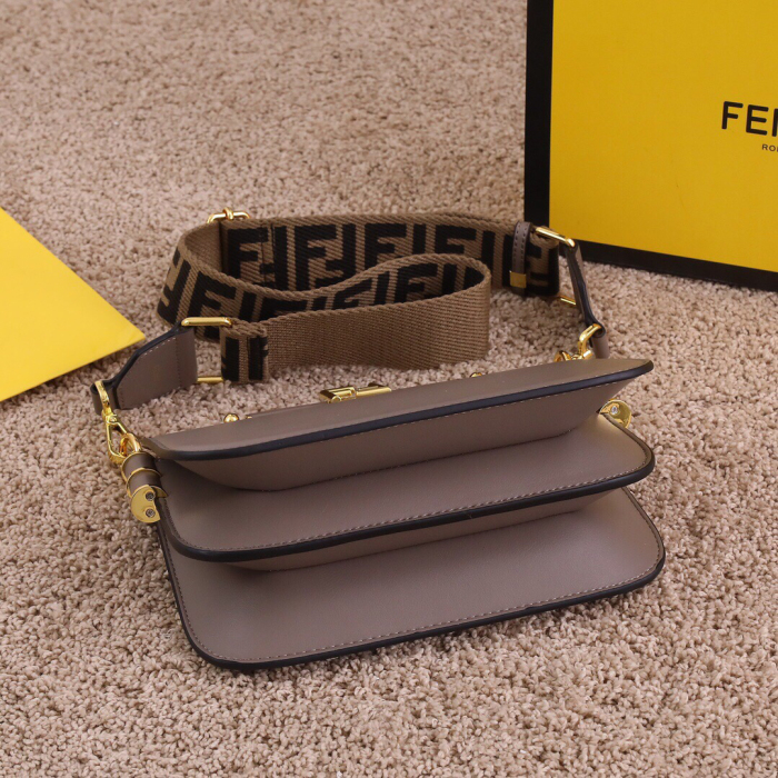 Fendi New Shoulder Bags 26.5*10*19cm