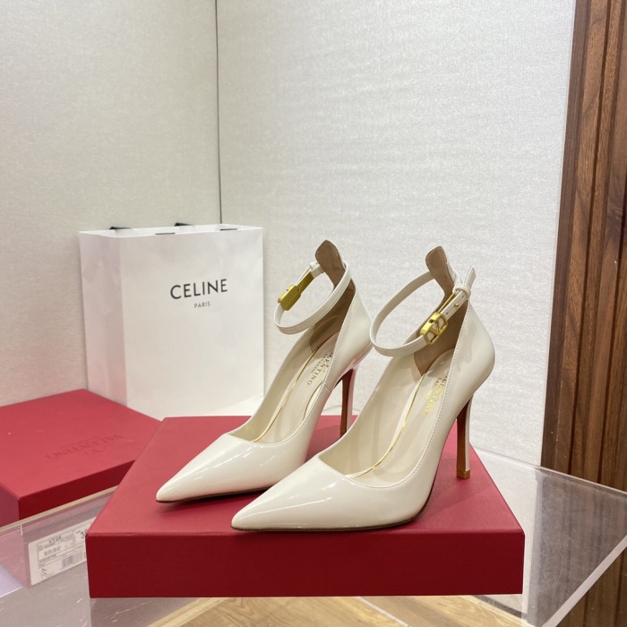 Valentino Garavani Tan-Go Patent Leather Pumps Size 35-41 3-Color