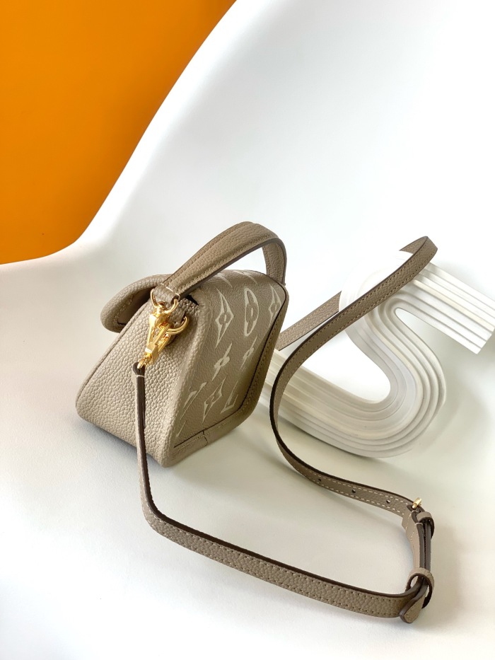 Louis Vuitton M83300 Nano Diane Women Shoulder Bags Size 19*10.5*6cm