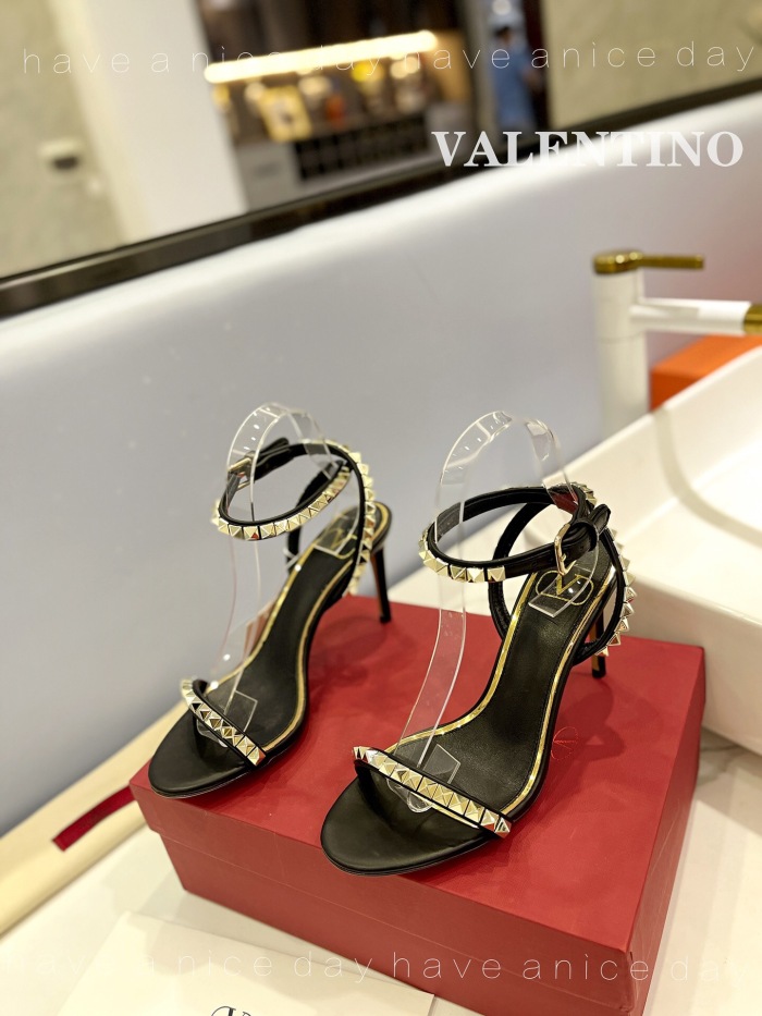 Valentino Rockstud Goatskin Pumps Size 35-41 4-Color