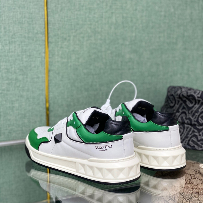 Valentino One Stud Low-Top Sneaker Size 36-45   10-Color
