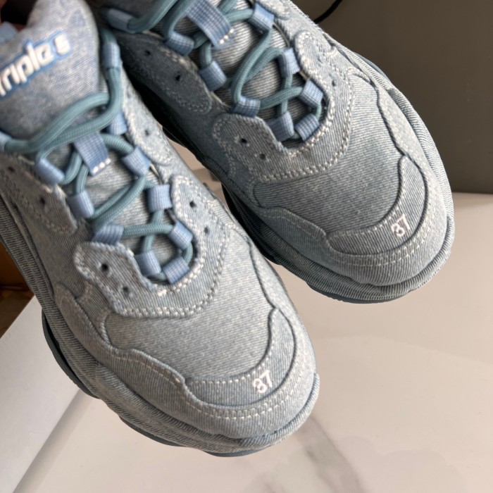 Balenciaga 2023 New Triple S Sneaker Unisex Size 35-45