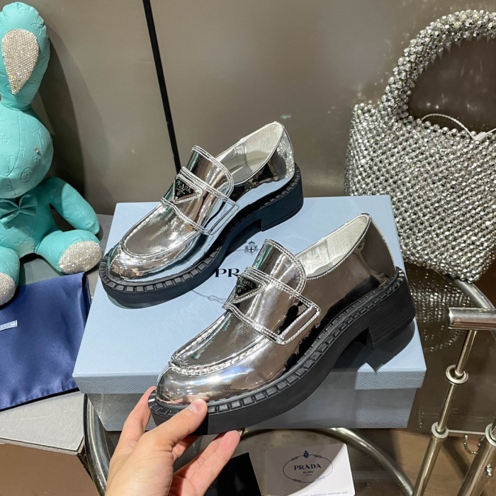 Prada Metallic Leather Loafers Sneaker Size 35-40   3-Color