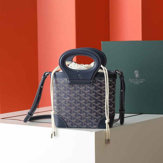 Goyard Beluga Shoulder Bags Size 23*18.5*8cm