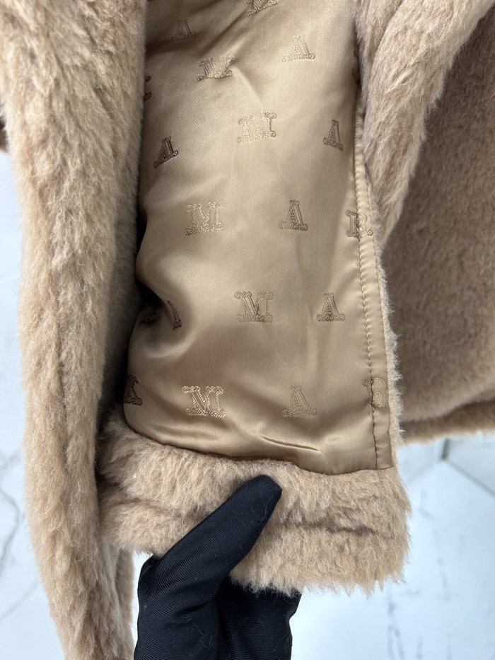 Max Mara Teddy Cape short style one size fits all