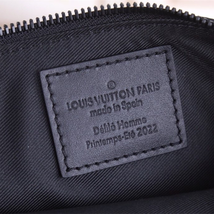 Louis Vuitton Mens Shoulder Bags 25*17*1.5cm
