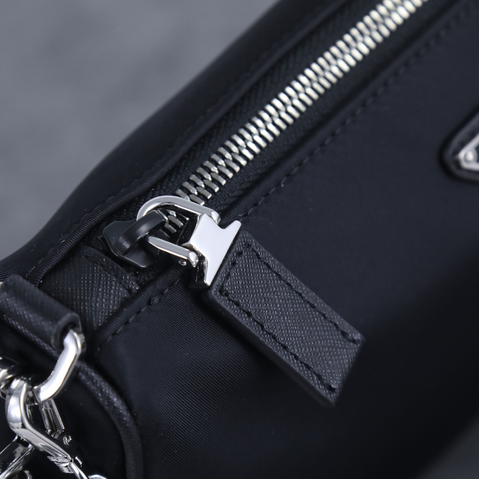 Prada 2VH113 Re-Nylon and Saffiano Leather Shoulder Bags Size 24*18.5*6cm