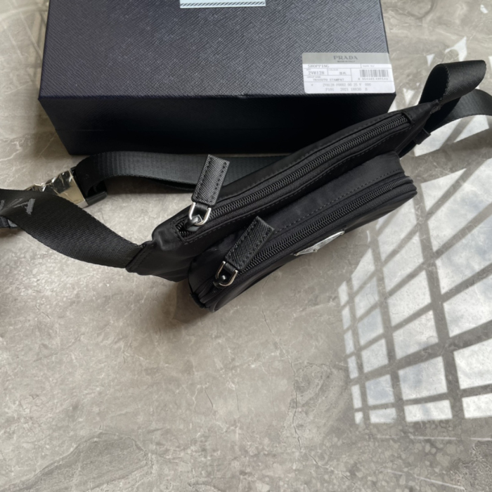 Prada 2VH128 Re-Nylon Men Shoulder Bags Size 19*13*2.5cm