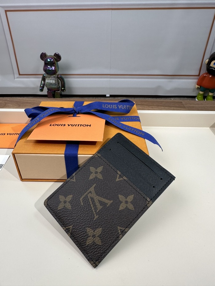Louis Vuitton Card Holder Size 11*7cm M62666 M60166