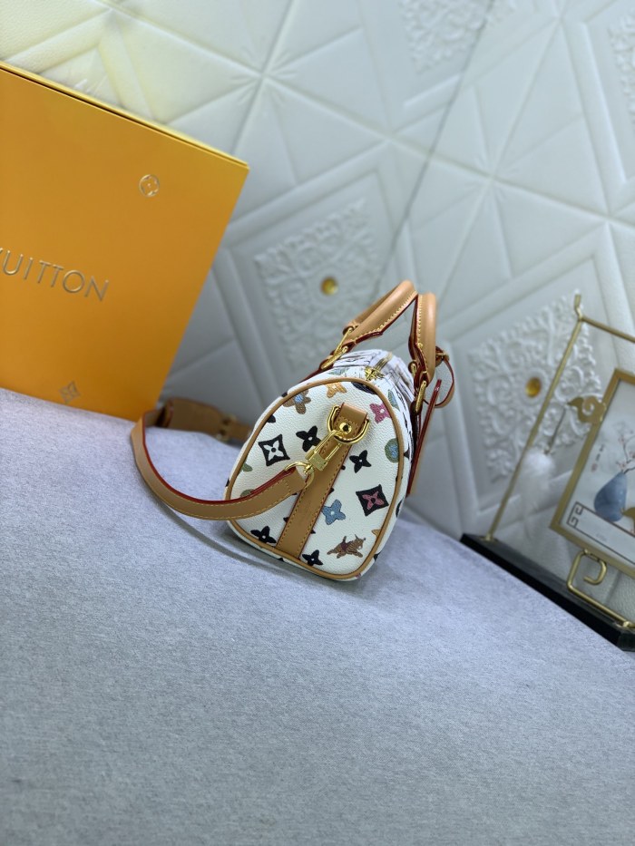 Louis Vuitton Monogram Eclipse Reverse Keepall 25 Travel Bags Size 25*15*11cm